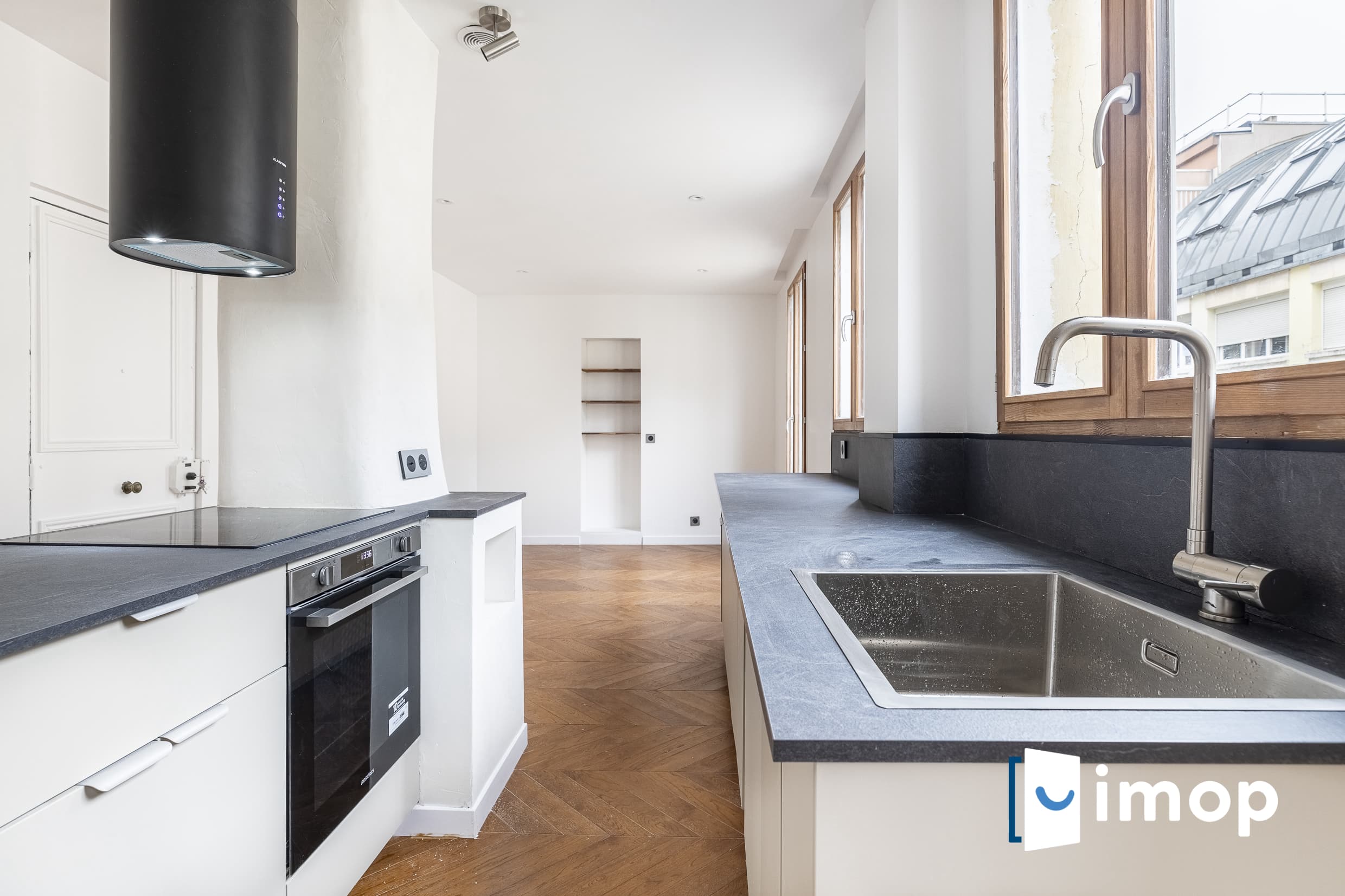 Lumineux 2 pièces, refait à neuf par architecte